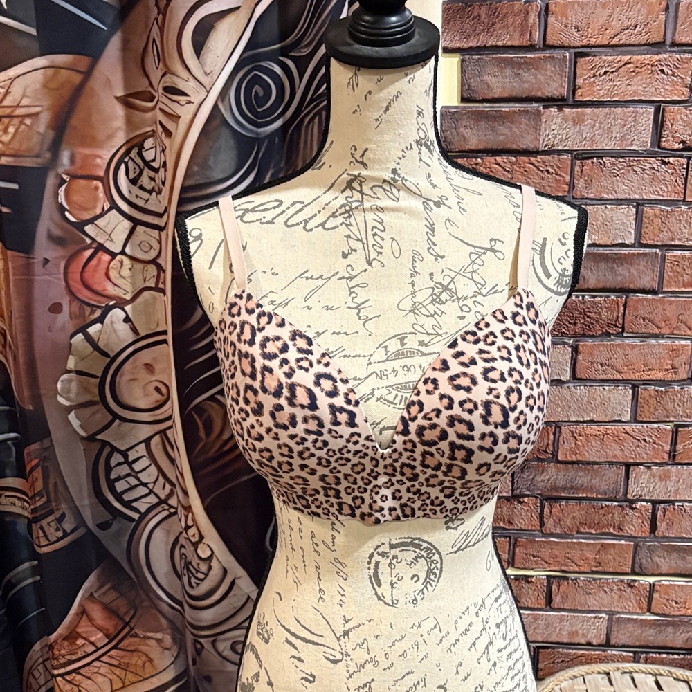 Victoria's Secret Leopard Print Bra - Tan and Black